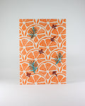 Wintertee mit Orangen Postkarte – handgedruckte Karte mit Orangenmuster